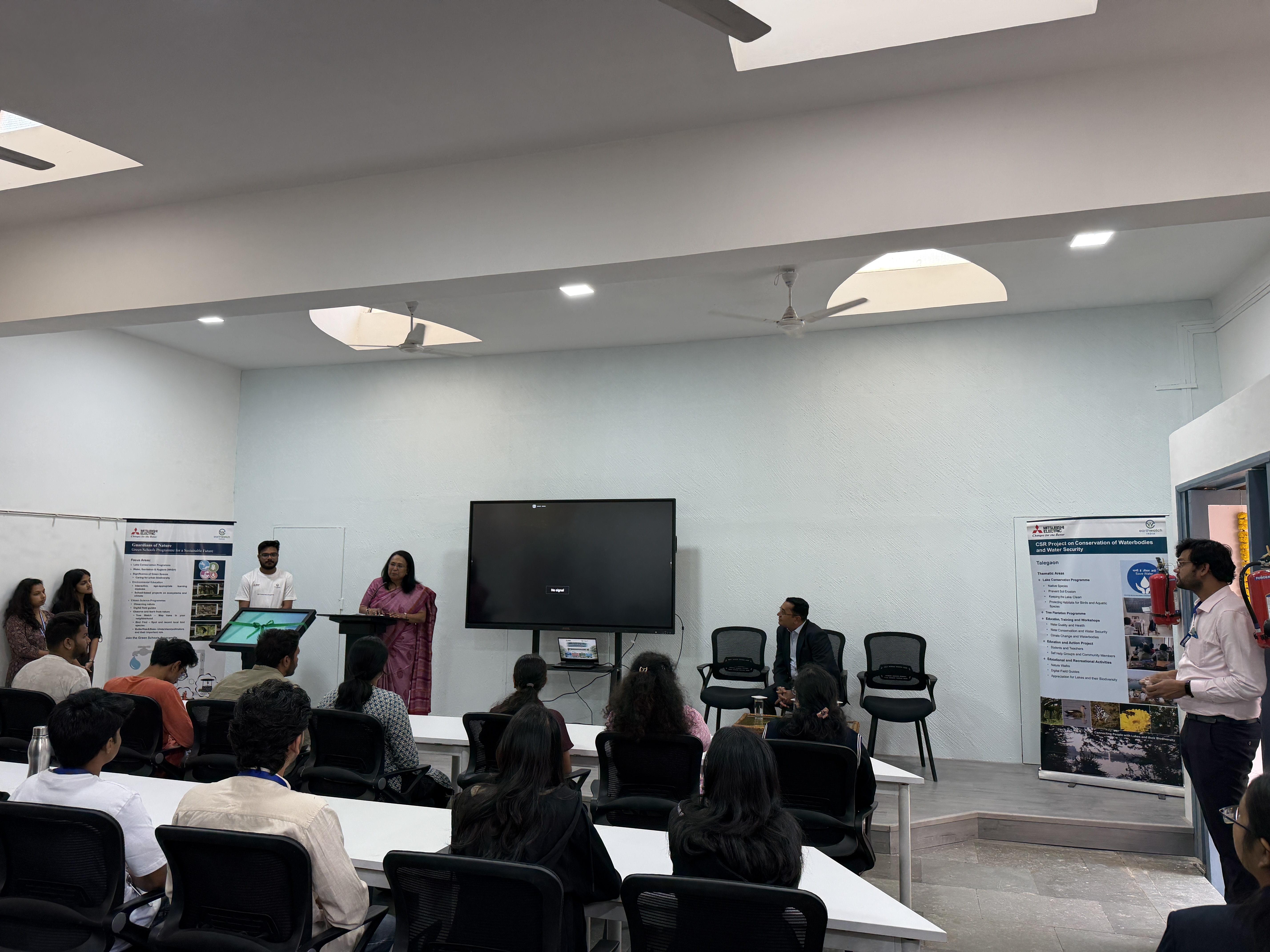 ieer-class-room-img
