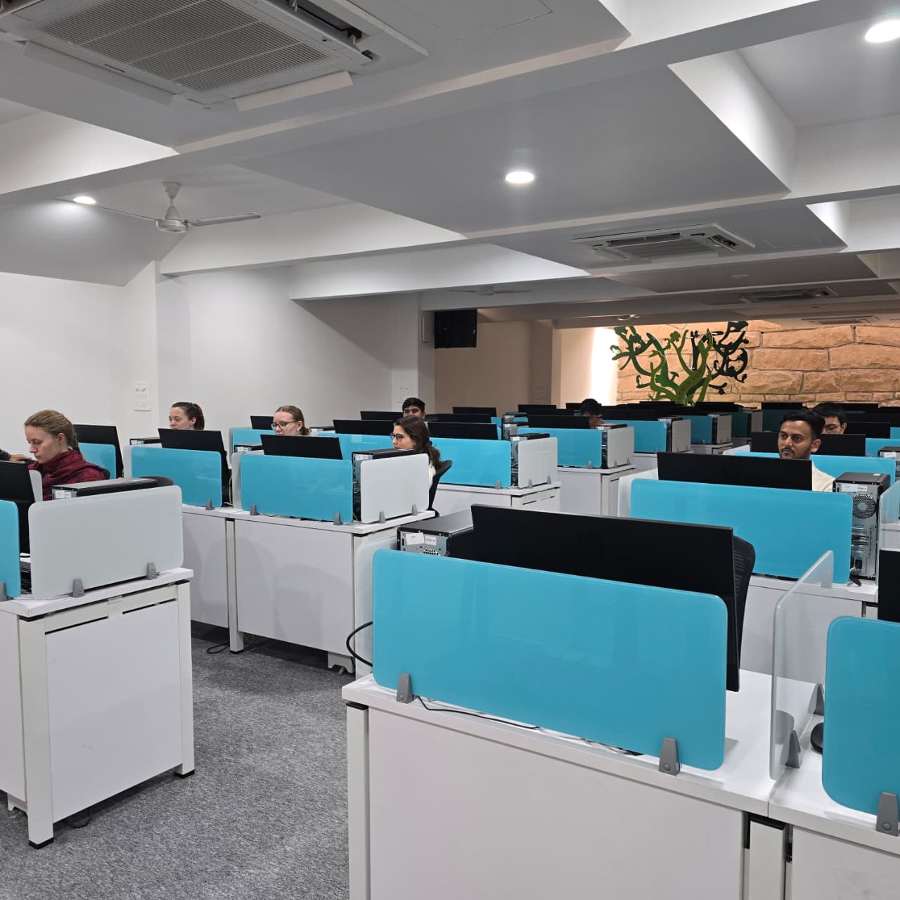 ieer-class-room-img