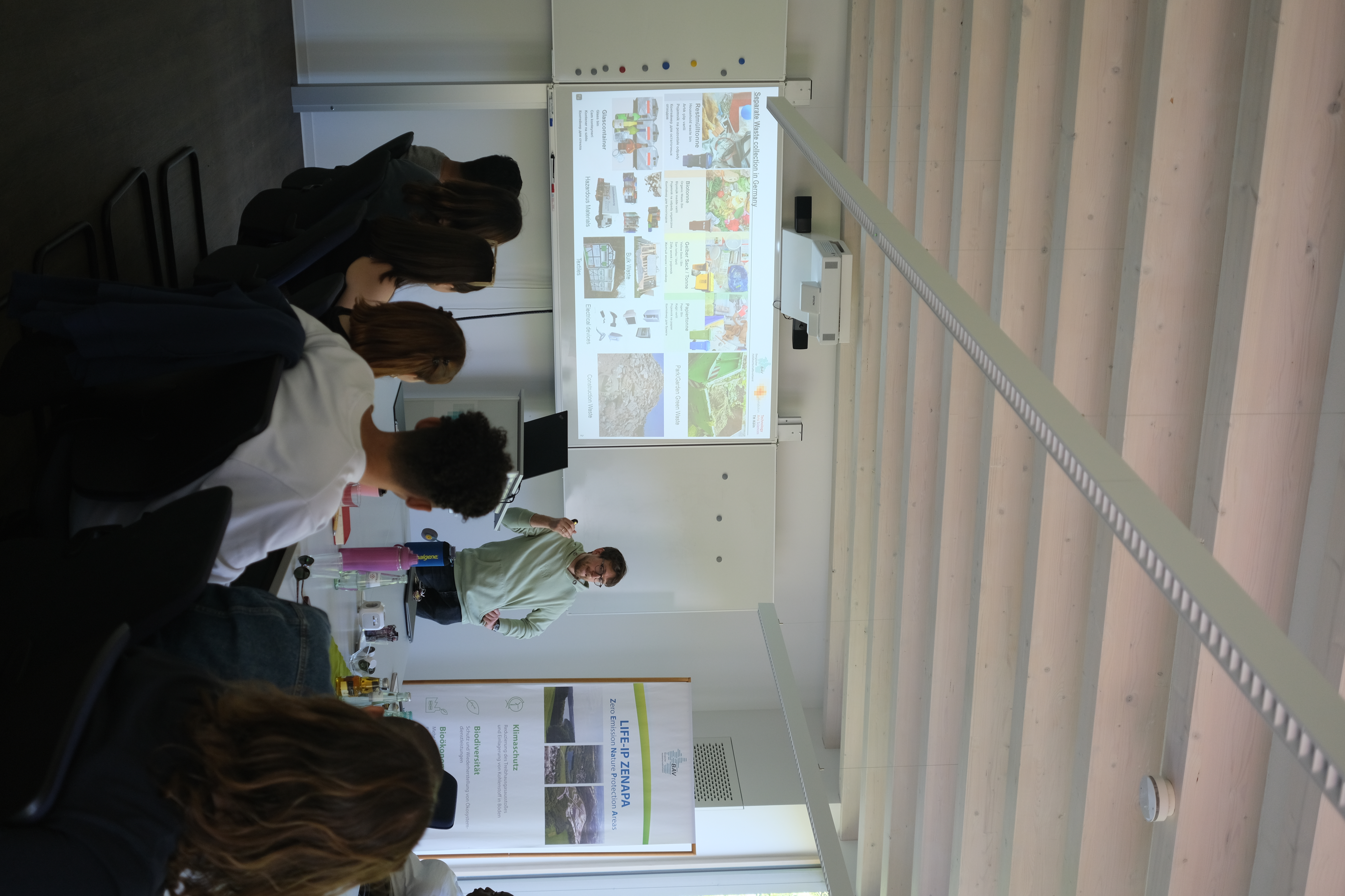 ieer-class-room-img
